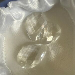 Elegant Crystal Teardrop crystals